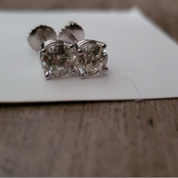 1.50 cttw 14k white gold NATURAL diamond round brilliant solitaire earrings - Picture 3 of 5